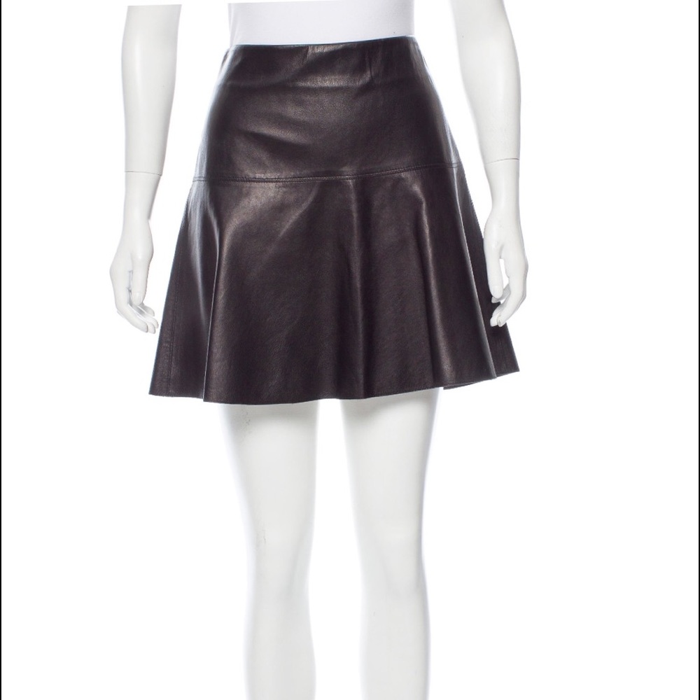 Vince leather‎ skirt size 6 black